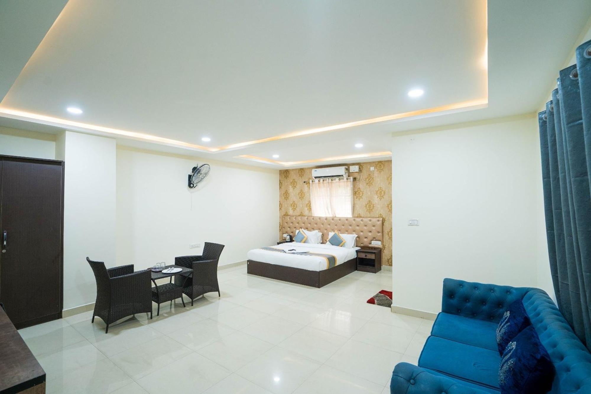 Hotel Accor Inn Bangalore Exteriör bild